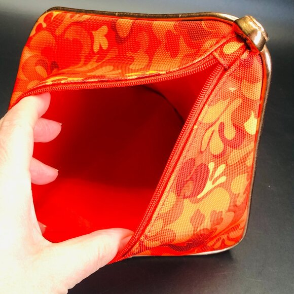 Vintage 70s Orange Flower Power Pyramid Cosmetic Bag, Travel Toiletry Pouch - Picture 6 of 13